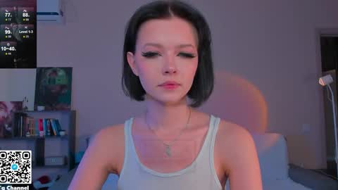 Snapshot of dindin_ chatting on October 20, 5:32 am Jessie online show from October 20, 5:32 am