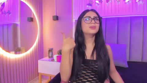 Cristal  online show from November 28, 4:59 am