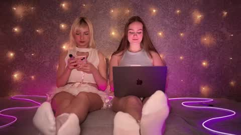 Snapshot of divine_hannah chatting on February 5, 8:04 pm Hannah online show from February 5, 8:04 pm