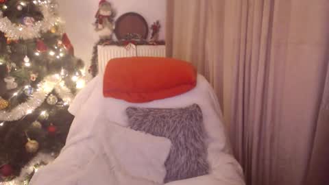 Alexxa online show from December 4, 12:57 am