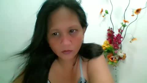 Snapshot of divinegrace10 chatting on February 14, 2:28 am     Divine Grace Close To Your Hear online show from February 14, 2:28 am