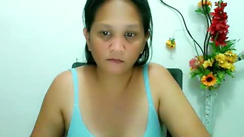 Snapshot of divinegrace10 chatting on February 5, 2:37 pm     Divine Grace Close To Your Hear online show from February 5, 2:37 pm