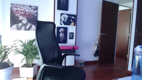 Hera online show from January 10, 12:10 pm