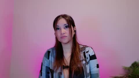 Snapshot of divinelynn chatting on December 3, 12:38 pm DivineLynn online show from December 3, 12:38 pm