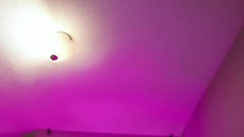 DivineLynn online show from February 20, 2:51 pm