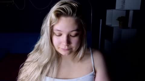 Snapshot of djennapalme chatting on December 10, 1:54 am Jenia online show from December 10, 1:54 am