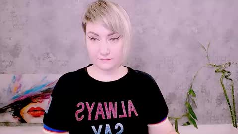 djullia online show from January 8, 6:17 am