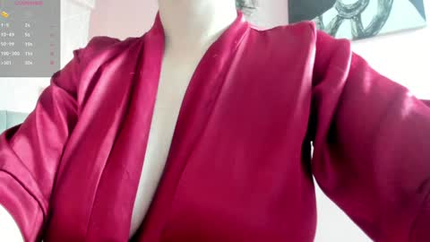 Snapshot of dolly_zoe chatting on January 6, 3:53 am Call me Zoe online show from January 6, 3:53 am