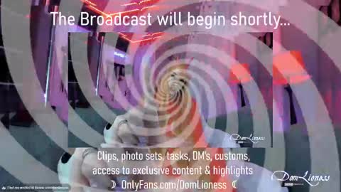 Snapshot of domlioness chatting on October 31, 11:20 pm DomLioness online show from October 31, 11:20 pm