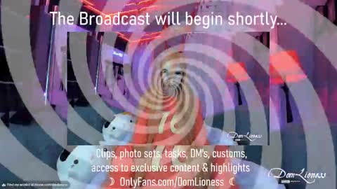 Snapshot of domlioness chatting on October 12, 11:07 pm DomLioness online show from October 12, 11:07 pm