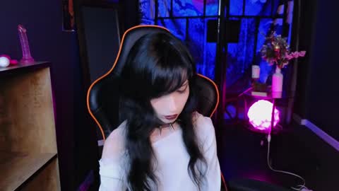 Draculaura online show from January 29, 3:37 pm