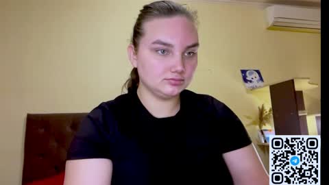 Mila online show from March 31, 2:06 pm