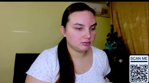 Mila online show from February 4, 5:49 pm