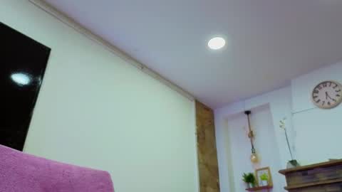 C E L E S T E  online show from February 27, 8:52 pm