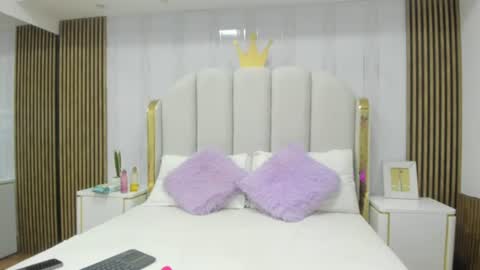 Dulce online show from June 12, 11:29 am