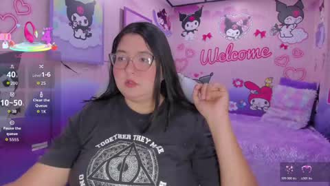 Dulce  online show from April 18, 11:56 am