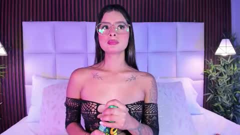 Dulce  online show from December 22, 12:30 pm