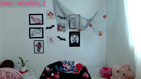 Dulce online show from October 29, 9:39 pm