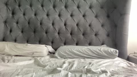 Snapshot of eatmypie69 chatting on December 3, 9:31 am Nadia Ferreira  online show from December 3, 9:31 am