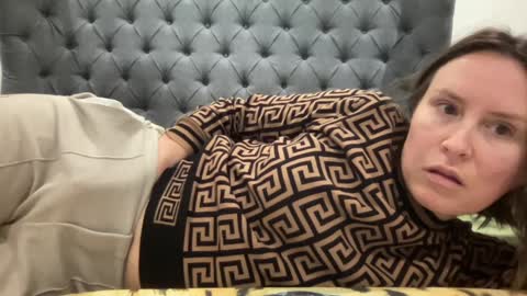 Snapshot of eatmypie69 chatting on December 8, 7:54 pm Nadia Ferreira  online show from December 8, 7:54 pm