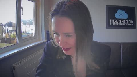 Nadia Ferreira  online show from February 17, 9:52 am