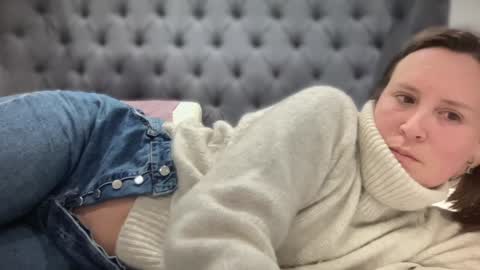 Snapshot of eatmypie69 chatting on January 21, 9:15 pm Nadia Ferreira  online show from January 21, 9:15 pm