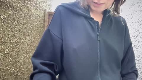 Snapshot of eatmypie69 chatting on October 8, 11:03 am Nadia Ferreira  online show from October 8, 11:03 am