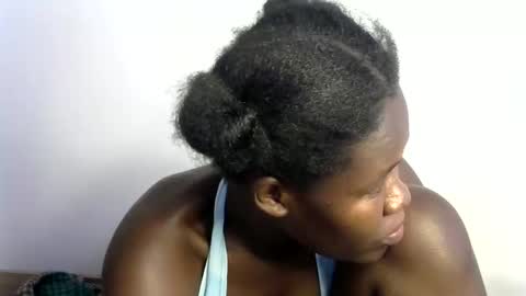 ebony_lynne online show from May 16, 10:29 am
