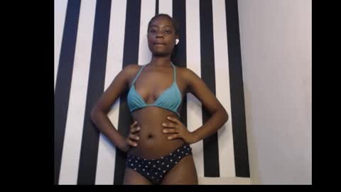 Ella online show from November 29, 8:46 pm