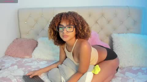 Queen Ebony online show from March 8, 10:24 pm