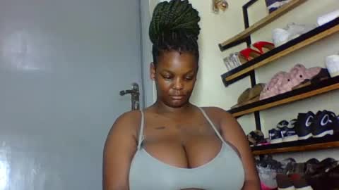 ebonymayahh online show from July 14, 4:39 am