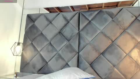 ebonyx40 online show from April 15, 11:11 am