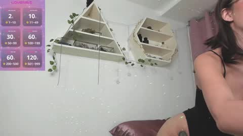 Eden Heaven online show from December 19, 3:40 am