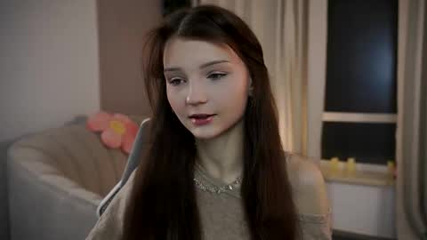 Lisa  online show from February 12, 12:23 am