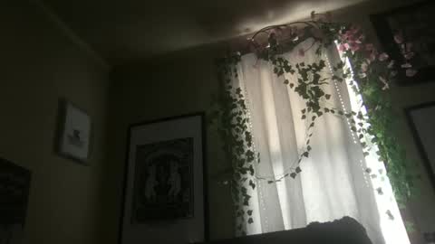 eggnog_and_booty online show from April 23, 12:29 pm