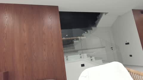 Erik and Alice online show from November 10, 4:07 am