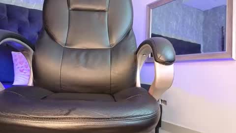 eileen__stone online show from December 20, 8:13 pm