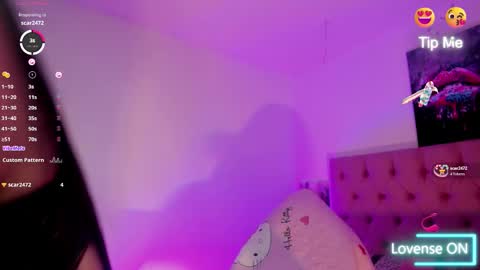 eimy_saenzx online show from January 7, 8:56 pm