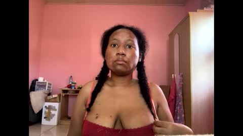 Eirondra Valeen online show from January 18, 1:18 pm