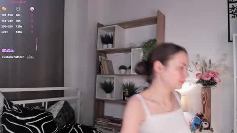 Elis 3 online show from September 12, 8:27 pm