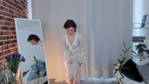 ELA 3 online show from February 26, 6:51 am