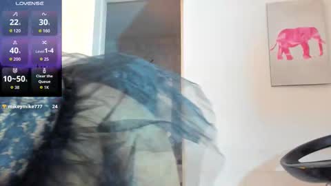 Elara  Lee online show from October 21, 10:47 pm