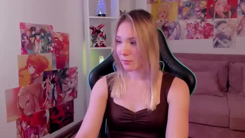 elaravoltage online show from March 23, 5:08 pm