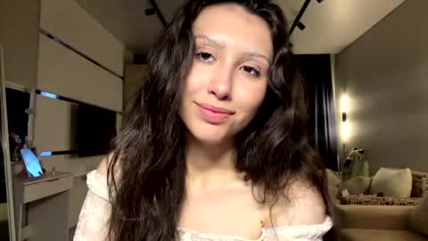 Alice online show from June 8, 3:02 pm
