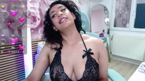 Snapshot of elettra_love chatting on September 27, 12:23 pm Sandra online show from September 27, 12:23 pm