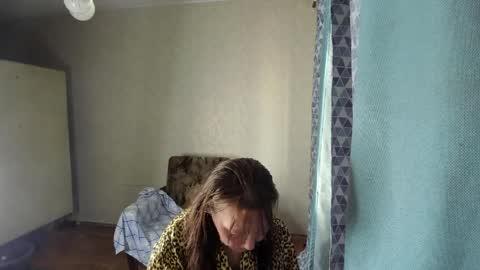 Elis online show from March 27, 3:19 am