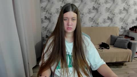 Snapshot of elisa_kollin chatting on October 23, 11:27 am Aletta Oushen online show from October 23, 11:27 am