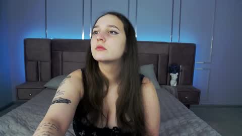 Elison online show from February 11, 8:05 am