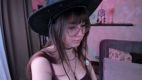 Elis online show from April 21, 8:54 am