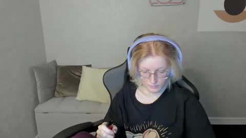 Elizabeth online show from September 17, 1:36 am